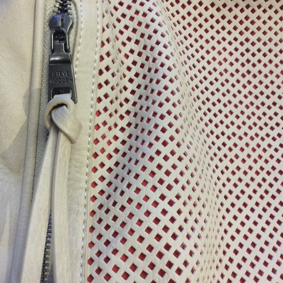 Steve Madden large vegan leather shoulder bag - Picture 8 of 12